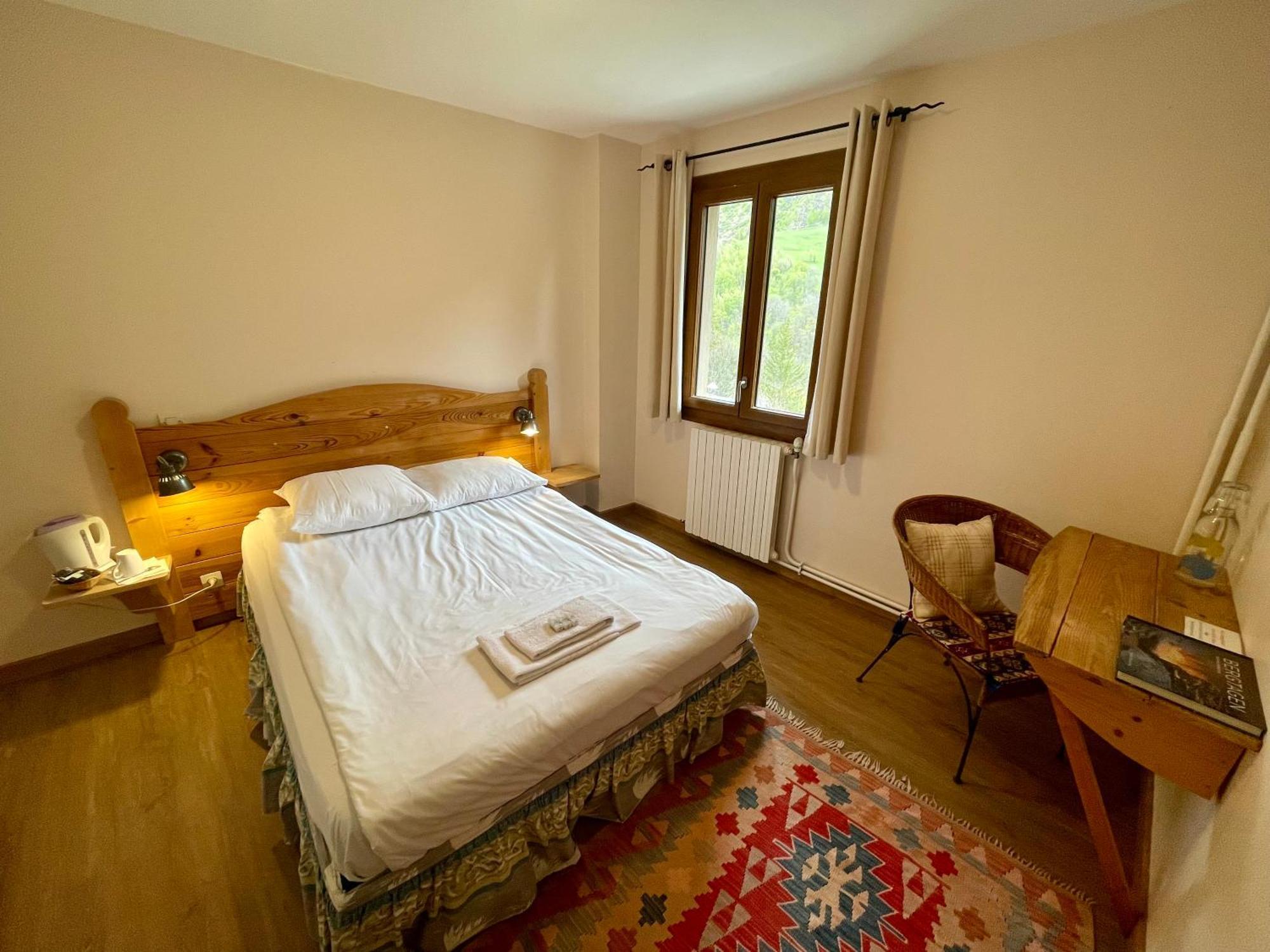 Hotel Des Alpes - Skiers & Bikers Lodge La Grave Exterior photo